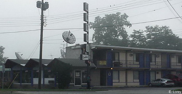 Downtowner Motel - From Vanished Kalamazoo - Photo Credits Indicated (newer photo)